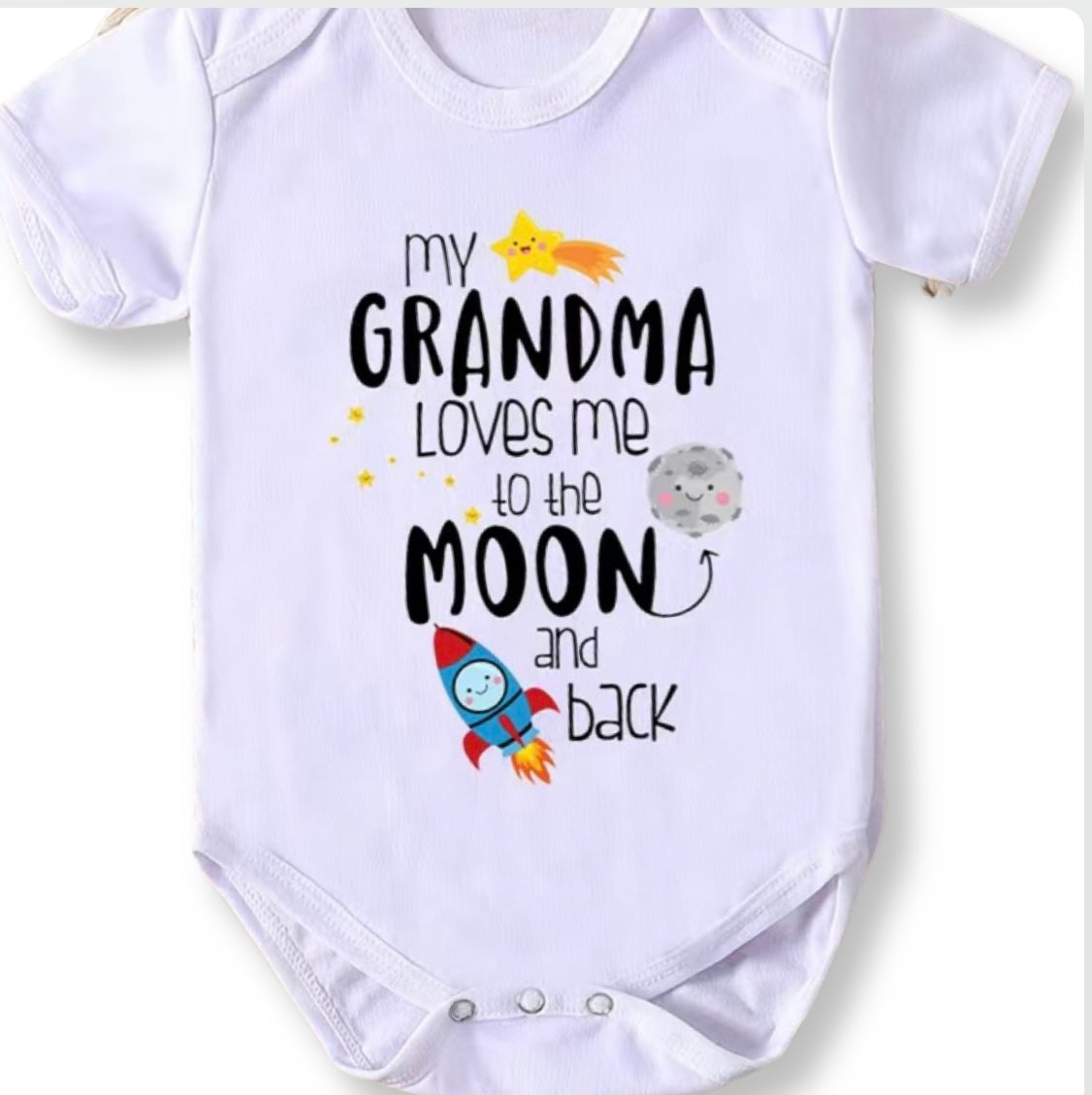 GRANDMA/GRANDPA loves you to the Moon and Back